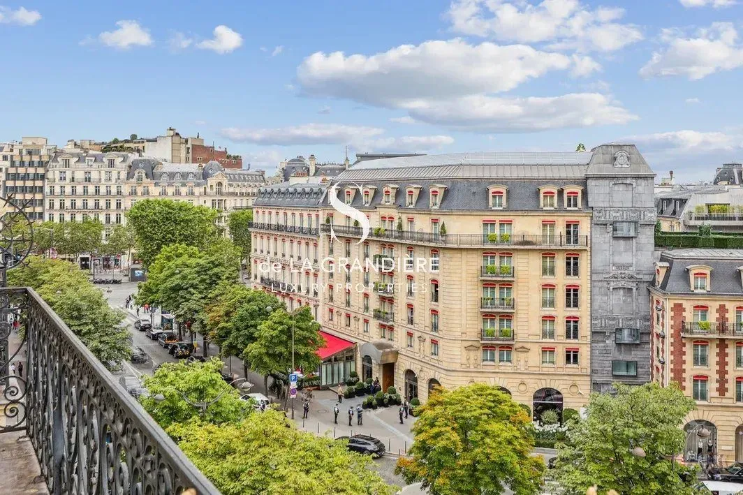 Appartement 8 pièces 315 m² · à Paris · 315 m² · 6 490 000 €
