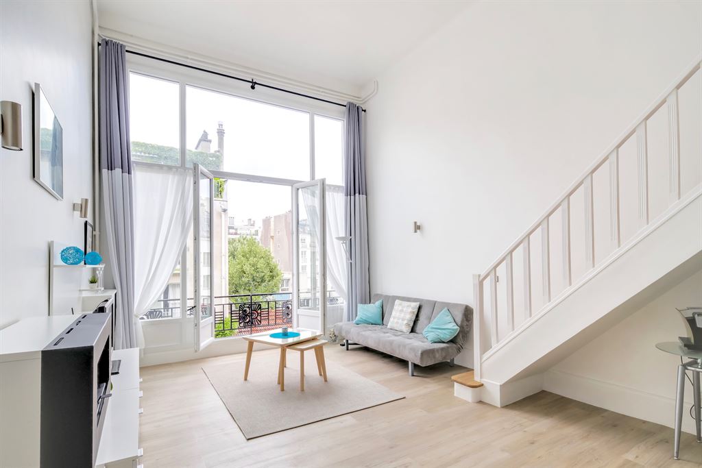 Real estate Paris. Paris 16ème - Trocadéro - 58 m2 